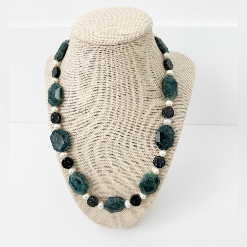 NWT Genuine Jasper, Apatite & Pearls Necklace Beaded Green White
